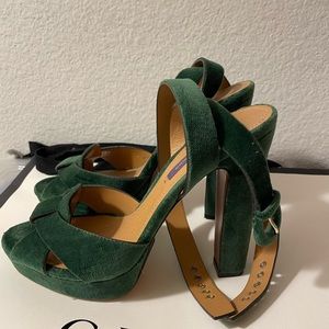 Ralph Lauren Purple Label high heel shoes in emerald green velvet.